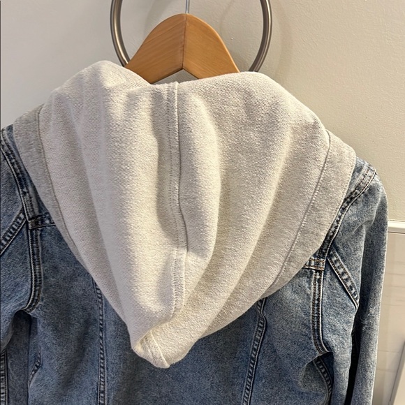 Veronica Beard Denim Jacket with Hoodie - Picture 4 of 12